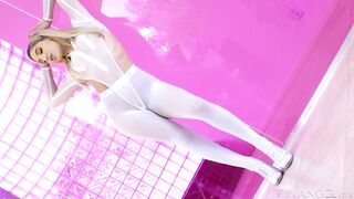 2019-05-15-146912-gaping-anal-fucker-abella-swallows-cum_576