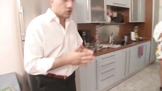 2012-01-15-31312-psycho-love-03-scene-04_576