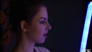 2017-01-16-44278-behind-the-scenes-of-ddf-sex-wars_720