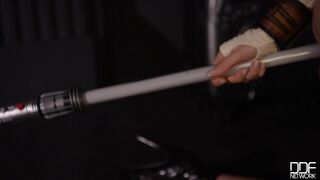 2017-01-16-44278-behind-the-scenes-of-ddf-sex-wars_720