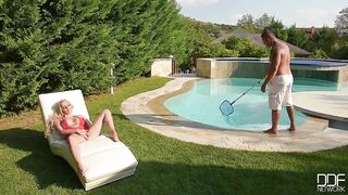 2016-10-13-44678-lush-lustful-sultry-glamour-babe-sucks-poolboys-co_720