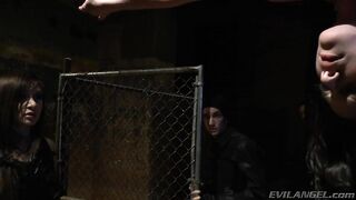 2013-11-27-61350-voracious-2-ep3-can-i-offer-you-something-to-eat_540p