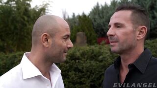 2020-02-27-170124-roccos-double-trouble-03-scene-02_540p