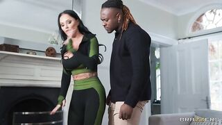 2026-01-05-11450683-his-ex-cant-help-it_480