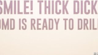 2025-10-06-11393731-smile-thick-dick-dmd-is-ready-to-drill_480