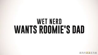 2023-09-27-9412901-wet-nerd-wants-roomies-dad_480
