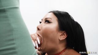 2023-10-04-9427991-futanari-pisser_480