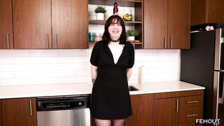 2023-04-26-dark-scarlett_720p