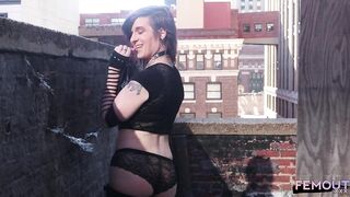 2020-10-27-meet-kaela-moon_720p