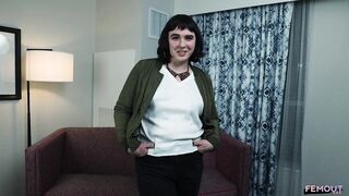 2022-04-19-femout-newbie-eileen-crowe_720p