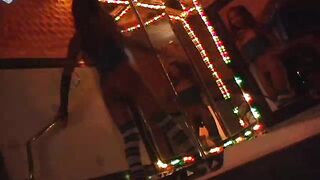 2007-06-21-shower-dance_HD