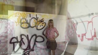 2011-04-02-wa-cute-alt-girlfriend-1_HD