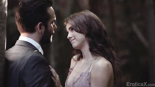 2020-01-08-169090-love-lust-whats-the-difference_540p