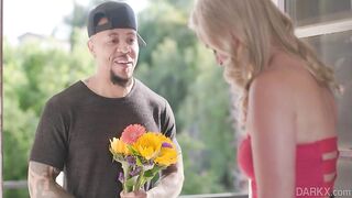 2019-08-22-148871-kiss-me-like-you-mean-it_540p