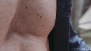 2019-08-28-148391-lets-stay-in-bed_540p