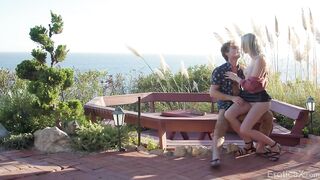 2018-12-19-144223-the-love-shack-pt2_540p