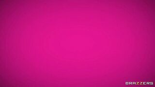 2020-10-05-4418911-aubrey-spies-on-horny-stepson_480