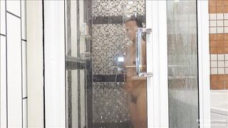 439amyprivateshowershow-ipod-001