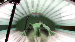 milfs-hidden-solarium-moment