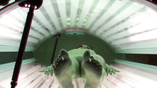 milfs-hidden-solarium-moment
