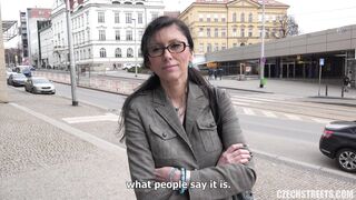 veronika-the-secretary
