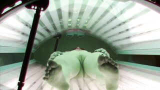 blonde-teases-cameras-in-solarium