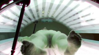 brunette-loves-her-private-solarium-show