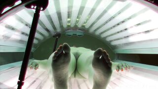 teen-brunette-flashes-her-tight-pussy-in-solarium