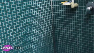 1012BellePowerShowerBeforeBed-ipod-001