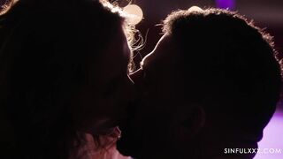 2024-12-13-adultprime-tension-2_720