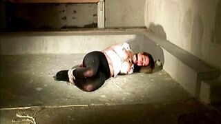 2016-09-01-adultprime-lola-hogtied_720