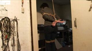 2016-09-01-adultprime-steffi-dangling-on-rope-tightly-ballgagged_720
