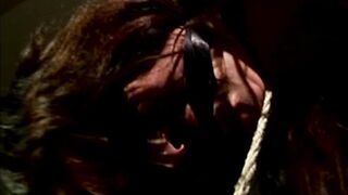 2016-09-01-adultprime-romyna-staring-at-the-ground_720