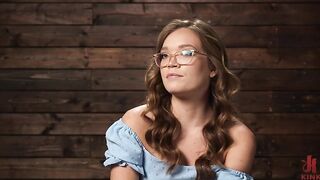 2023-07-24-kink-104906-locked-and-loaded-katie-kush_low