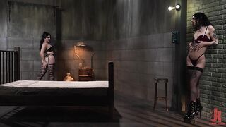 2022-05-13-kink-103511-keira-croft-and-lydia-black-anal-madness_low