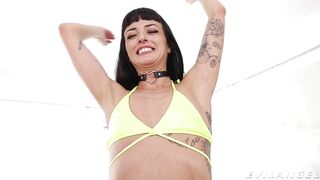 charlievalentineanallesbian3-way_s03_francescale_markwood_540p