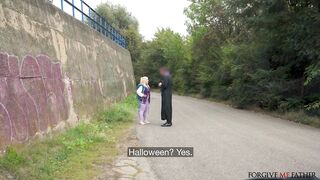 hitchhiker-gets-more-than-she-needs_720