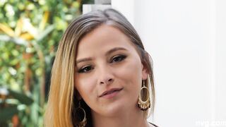 2281-arianna-stream