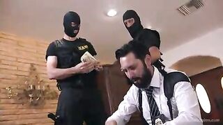 2017-07-21-kink-42391-hacienda-takedown_low