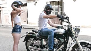 meganmurkovskigapinganalrider_s04_matthewmeier_meganmurkovski_540p