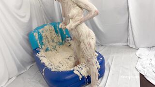 2024-05-29-messygirl-1151-glop_covered_dakota