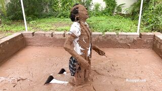 2024-08-22-messygirl-1230-muddy_and_horny_schoolgirl_celeste