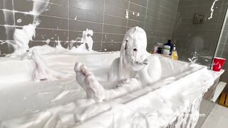 2024-10-24-messygirl-1120-the_clumsy_party_guest
