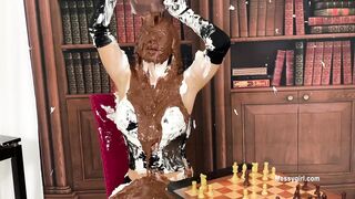 2024-10-03-messygirl-1117-chess
