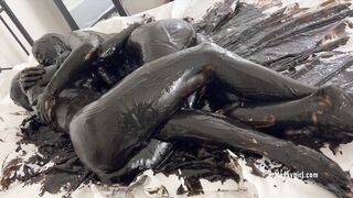 2024-04-24-messygirl-1146-slippery_and_horny