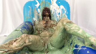 2024-02-14-messygirl-1084-stephanie_becomes_a_messygirl