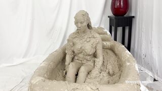 2024-11-21-messygirl-1124-possessed_in_mud