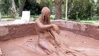 2024-07-22-messygirl-1225-mud_zombies