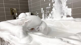 2024-01-23-messygirl-1133-submerged_and_creamed_tori