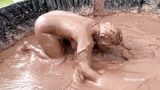 2024-10-14-messygirl-1237-mud_virgin_carmilla